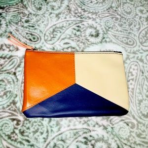 New Ispy Cosmetics Bag